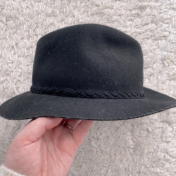 F21 Black Felt Hat with Braided Trim Detail, size S/M - Picture 4 of 7